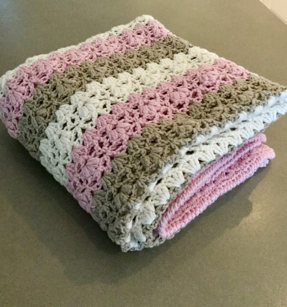 66 Free Crochet Baby Blanket Patterns - DIYsCraftsy